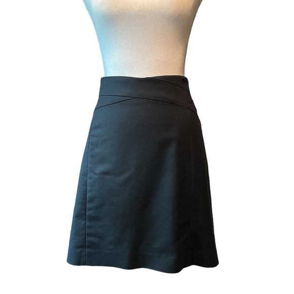 BANANA REPUBLIC WOMEN’S BLACK A-LINE ZIPPERED LINED SKIRT SIZE 10 - Picture 1 of 9